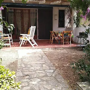  Casa vacanze I Mandorli 1 Villetta Con Giardino
